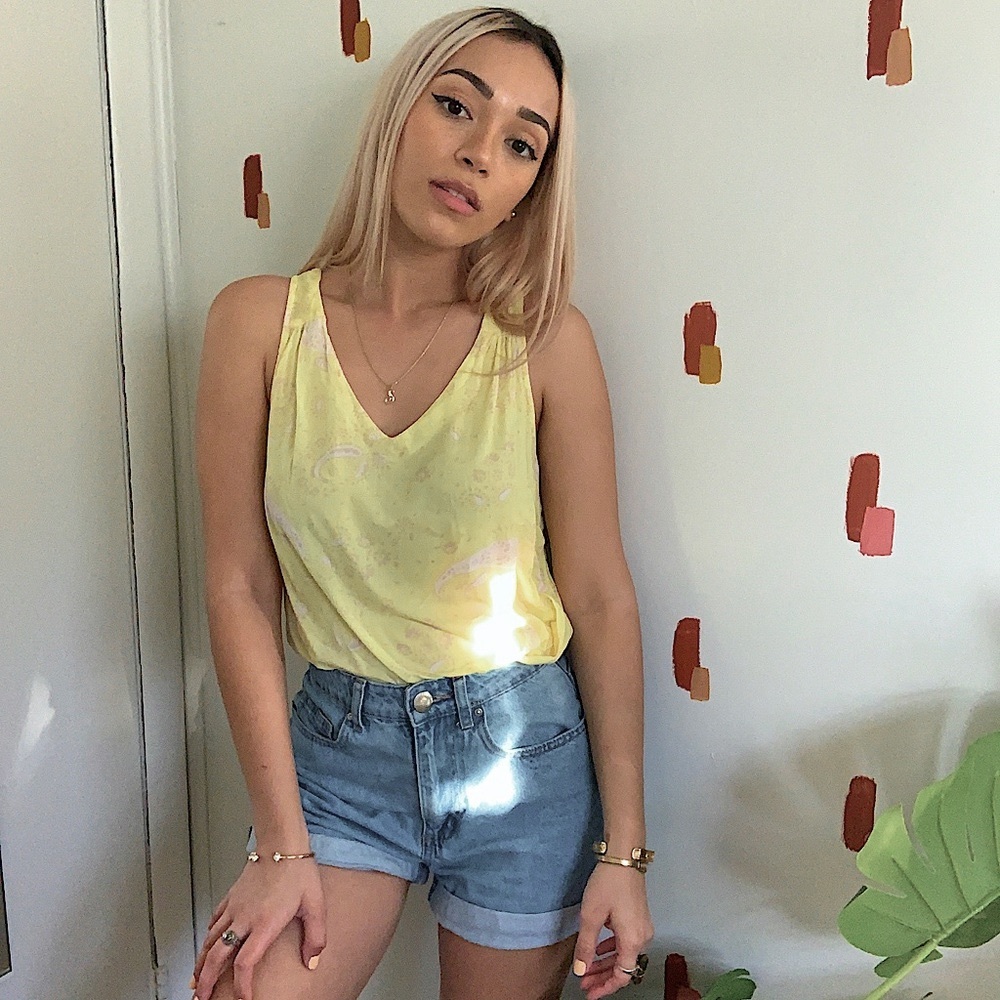 Pastel Yellow Printed Summer Tank Top 🌼💛